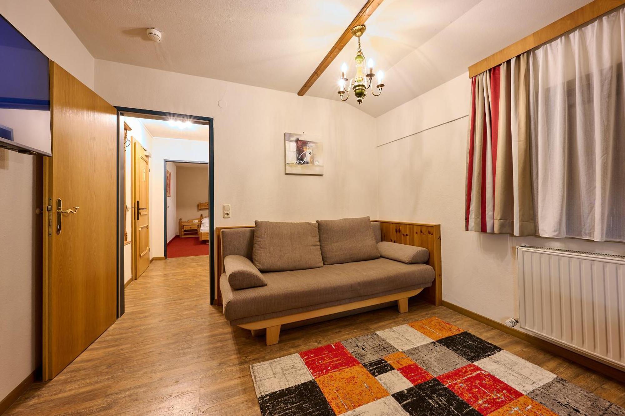 Boutique House Happyellow Заалбах-Хинтерглем Екстериор снимка